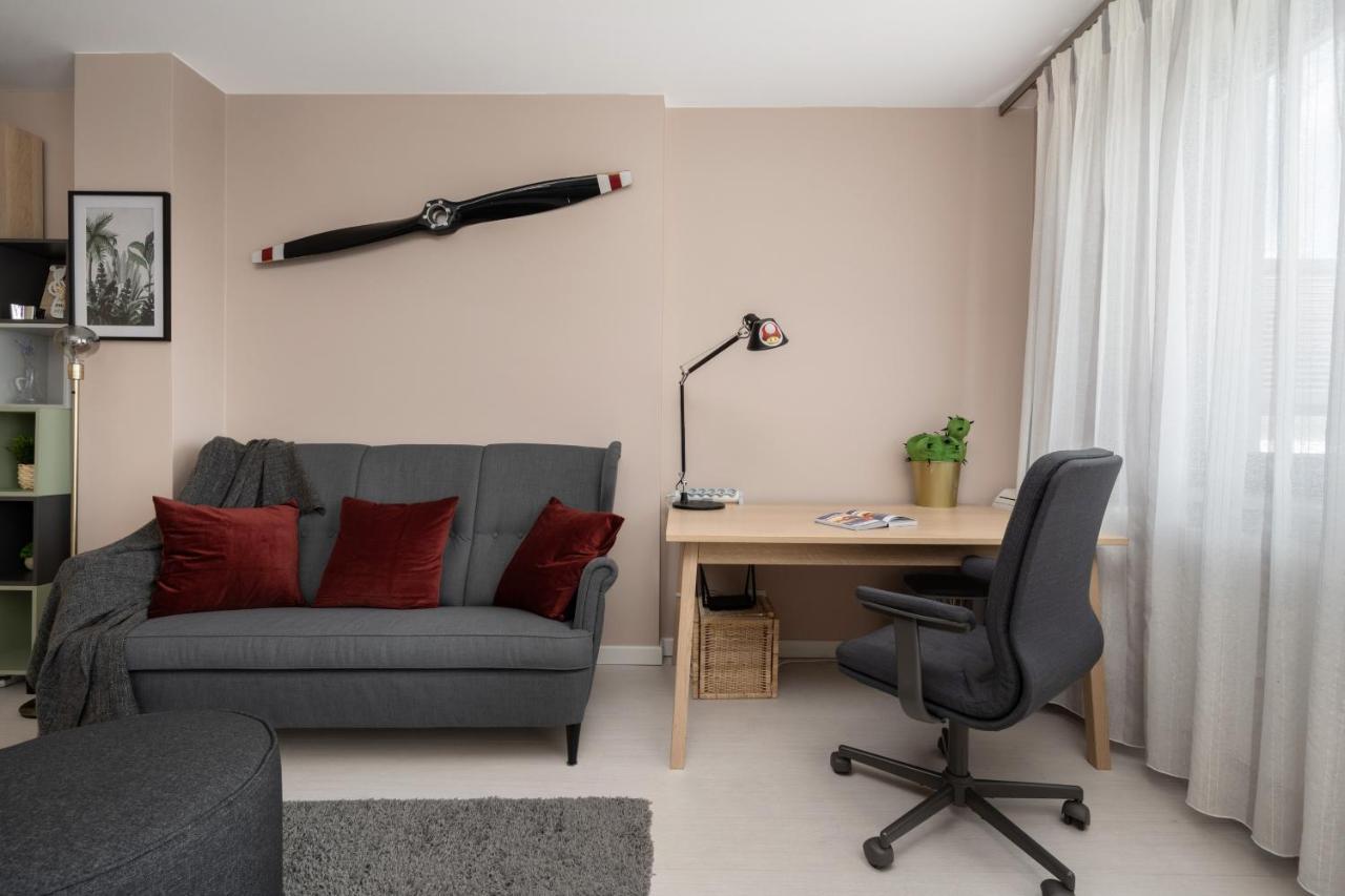 Wroclaw Dabie Silver By Renters Esterno foto