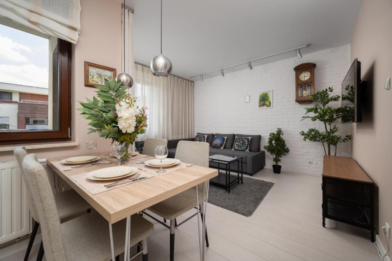 Wroclaw Dabie Silver By Renters Esterno foto