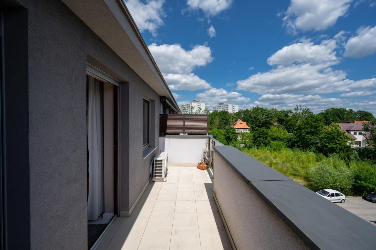 Wroclaw Dabie Silver By Renters Esterno foto