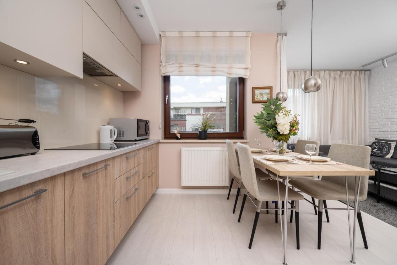 Wroclaw Dabie Silver By Renters Esterno foto